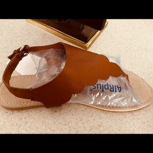 Lauren Conrad Woman Sandals